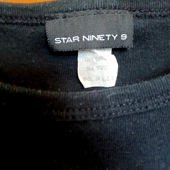 Black Star Designed Tank Top - Picture 2 of 3